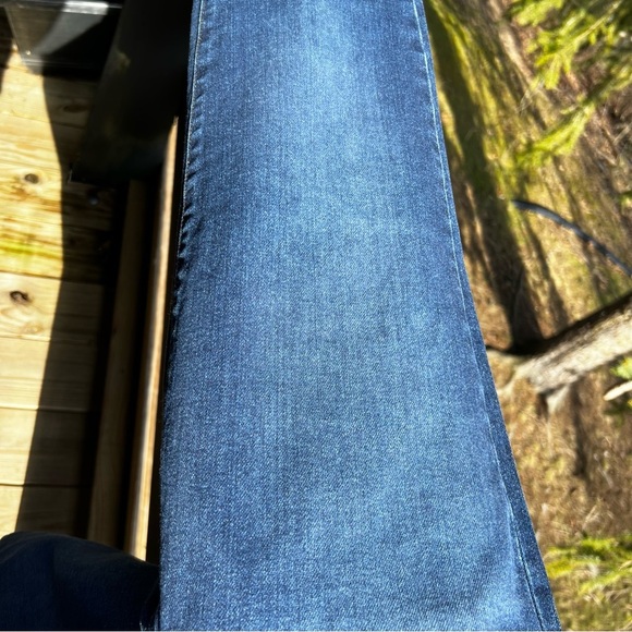 Levi’s Size 24 x 29 High Waisted Mom Dark Wash Tapered Leg Woman’s Jeans NWT - Picture 13 of 13